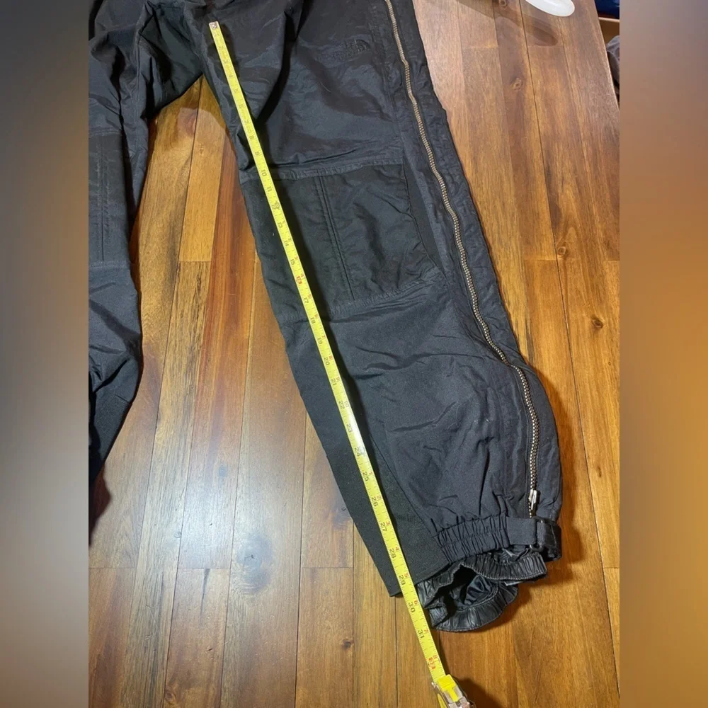 The north face Ultrex by Burlington black full zip snow pants men’s large